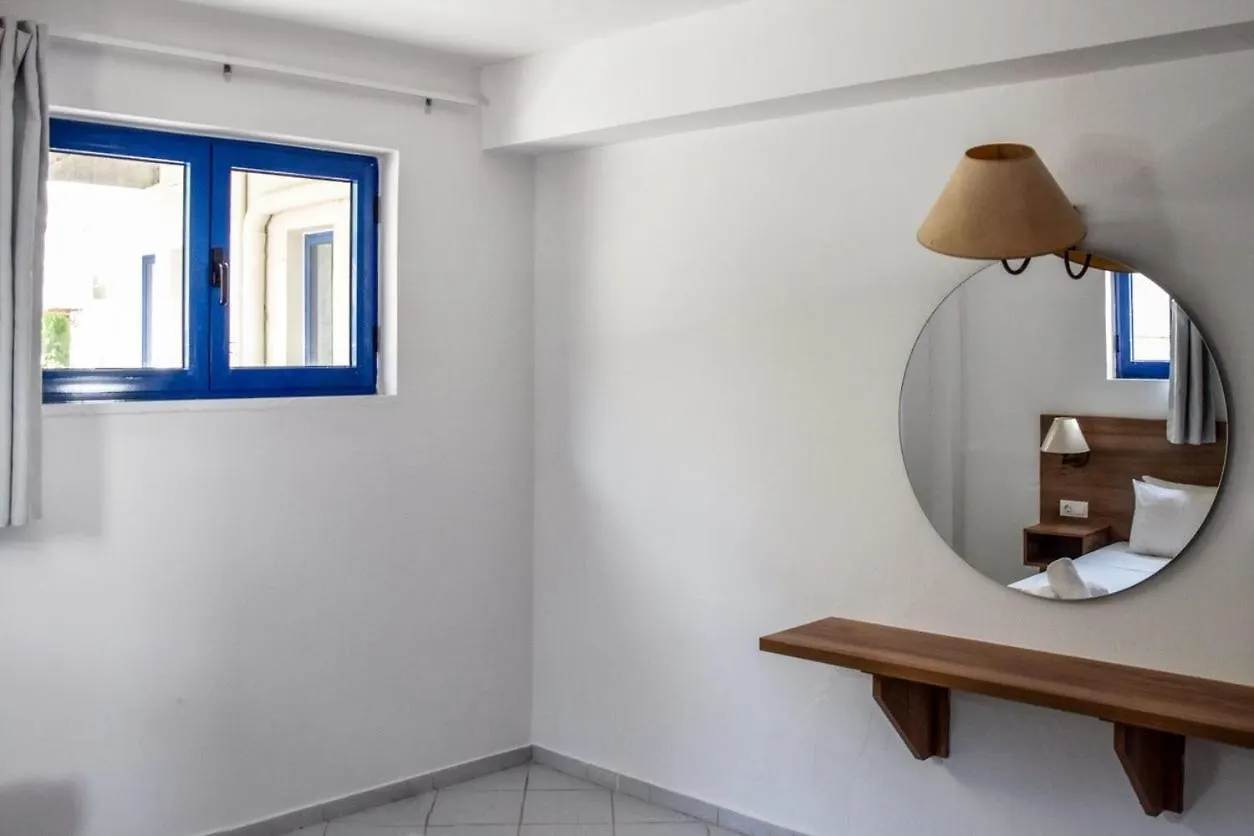 Aparthotel Blue Sky Beach Kokkini Hani